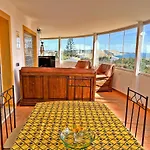 Private Rego With Oceanview And Pool Villa
