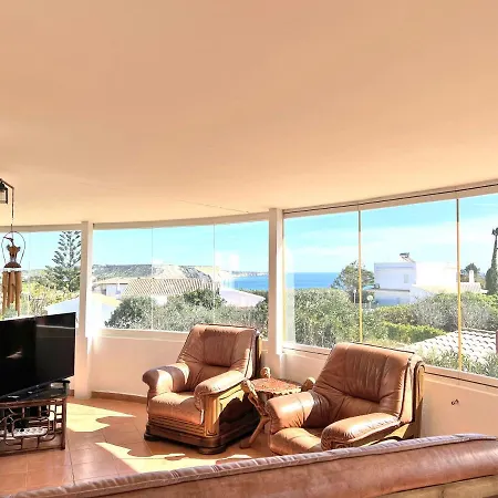 Private Rego With Oceanview And Pool *